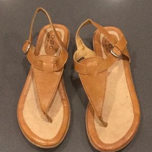 b.o.c. Born Tan T-strap Sandals